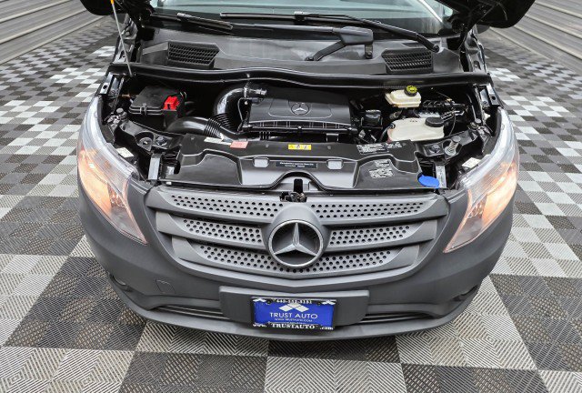 Used 2018 Mercedes-Benz Metris Passenger image 35
