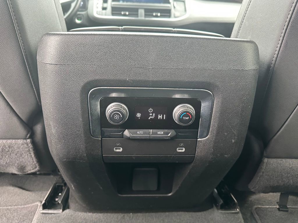 Used 2024 Chevrolet Tahoe LT image 12