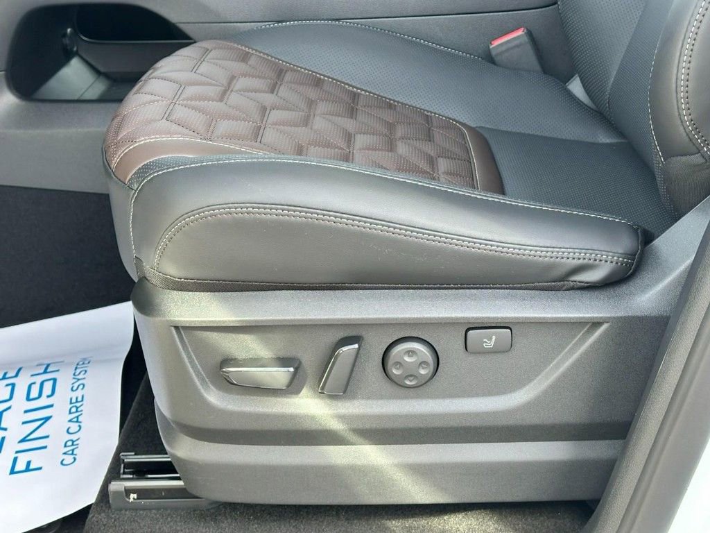 New 2026 Nissan Armada Platinum Reserve image 13