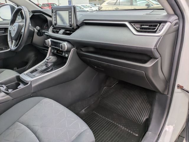 Used 2021 Toyota RAV4 XLE w/ Convenience Package AWD/4WD image 25