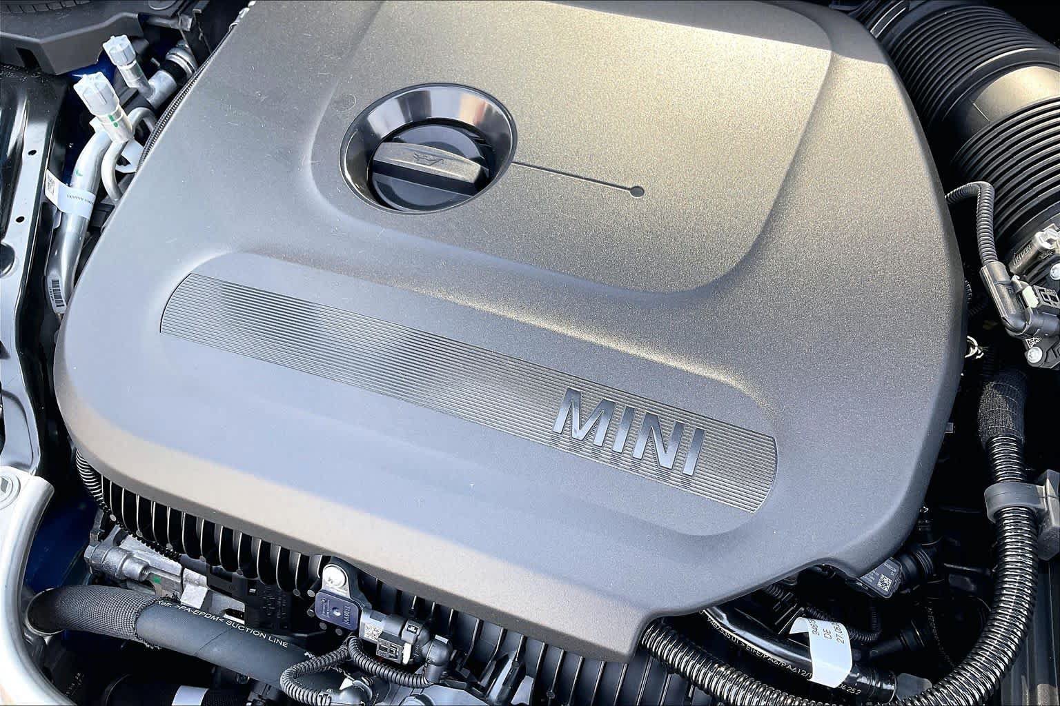Used 2026 MINI Cooper 2-Door Hardtop FWD image 17