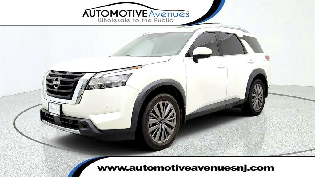 Used 2024 Nissan Pathfinder SL w/ SL Premium Package