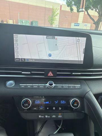 Used 2024 Hyundai Elantra SEL FWD image 8