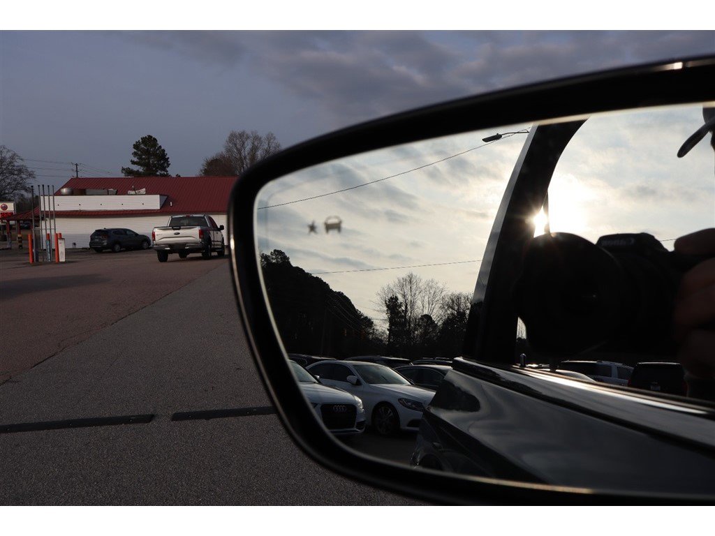 Used 2021 Buick Enclave Premium w/ Sun and Sites Package FWD image 15