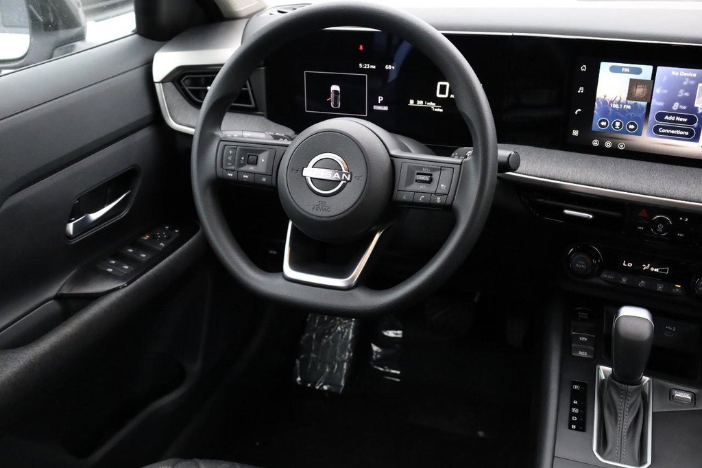 New 2026 Nissan Kicks SV image 23