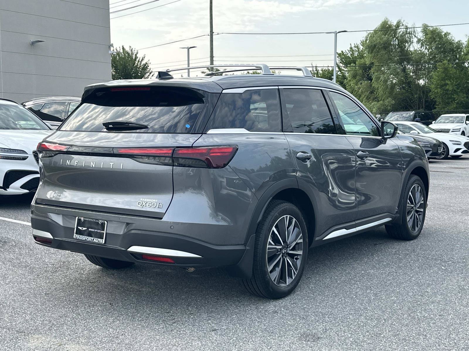 Used 2026 INFINITI QX60 Luxe w/ Cargo Package AWD/4WD image 5
