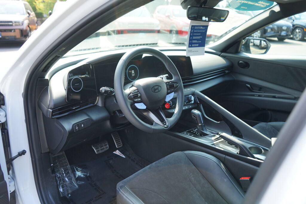 Certified 2025 Hyundai Elantra N FWD image 17