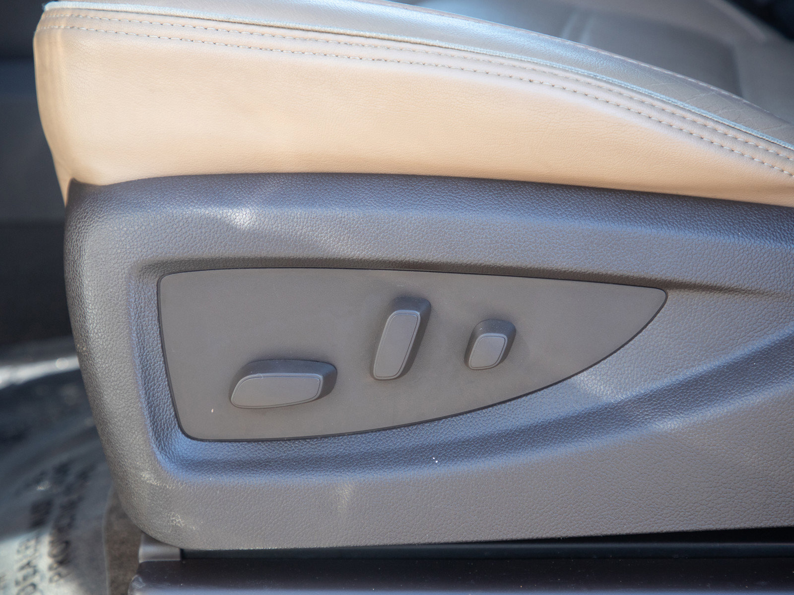 Used 2018 GMC Sierra 2500 Denali image 26