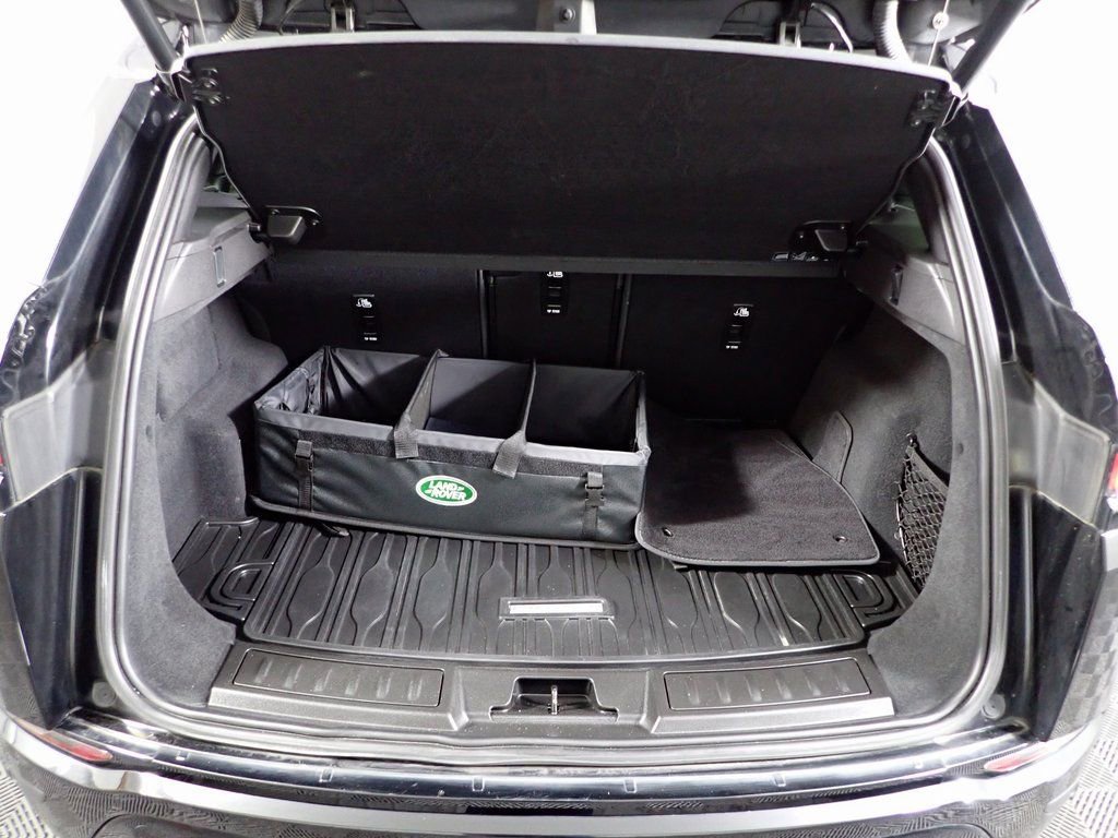 Used 2022 Land Rover Range Rover Evoque SE image 18