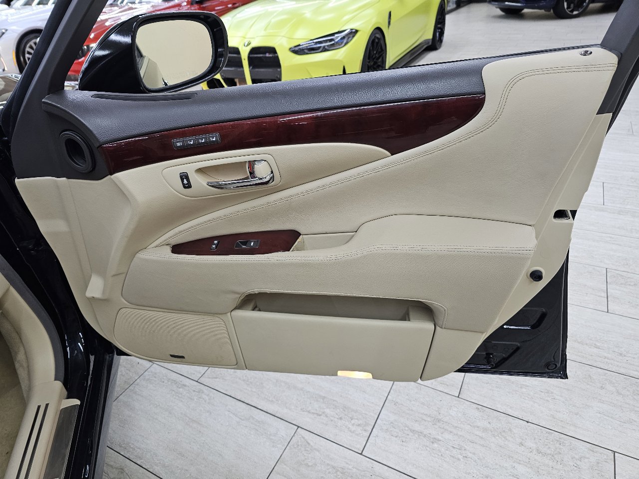 Used 2012 Lexus LS 460 Luxury image 41