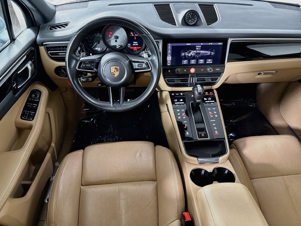 Used 2023 Porsche Macan S AWD/4WD image 16