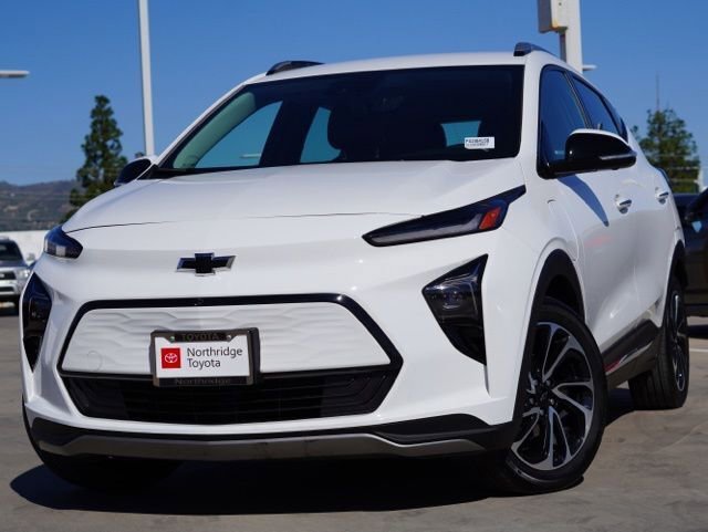 Used 2023 Chevrolet Bolt EUV Premier image 3