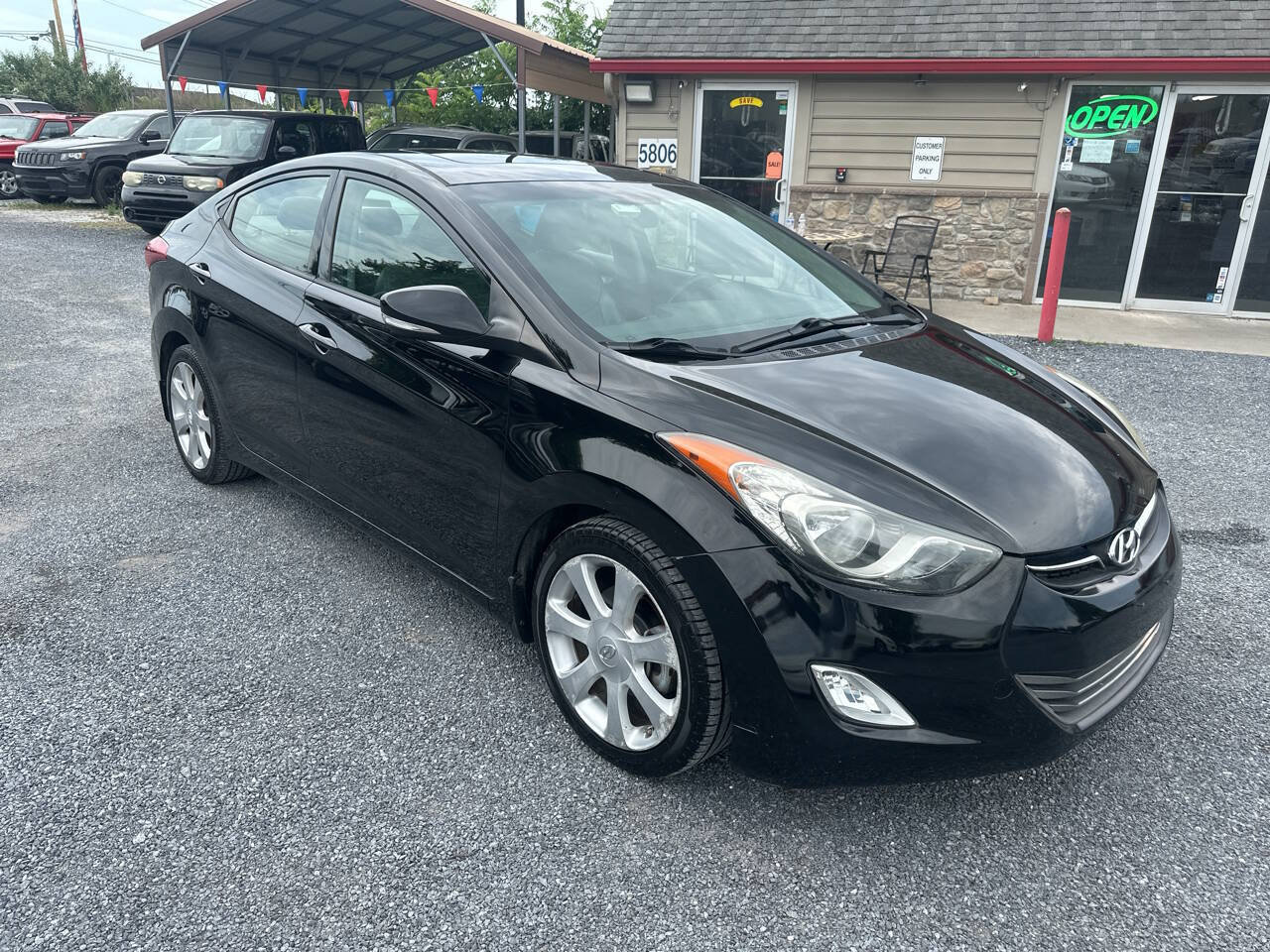 Used 2013 Hyundai Elantra Limited w/ Technology Pkg FWD image 7