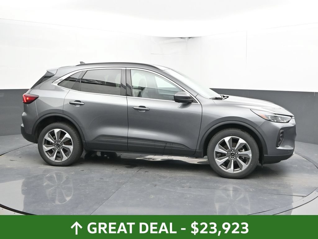 Used 2024 Ford Escape Platinum AWD/4WD image 5