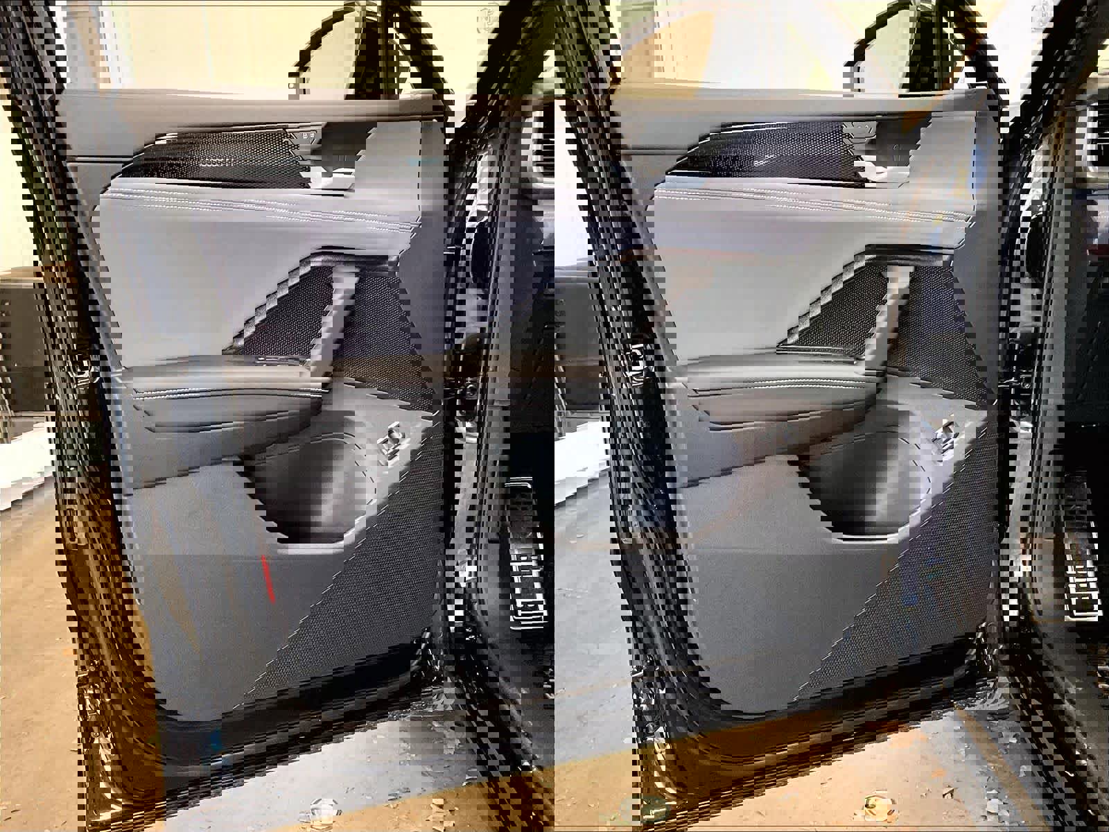 New 2026 Volkswagen Tiguan SE R-Line image 24