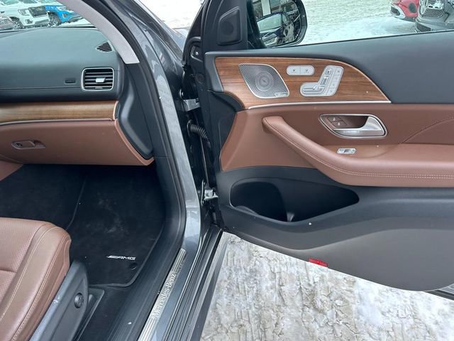Used 2024 Mercedes-Benz GLS 450 4MATIC image 29