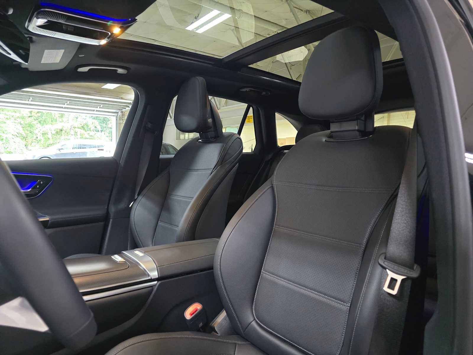 Used 2026 Mercedes-Benz GLC 300 4MATIC image 21