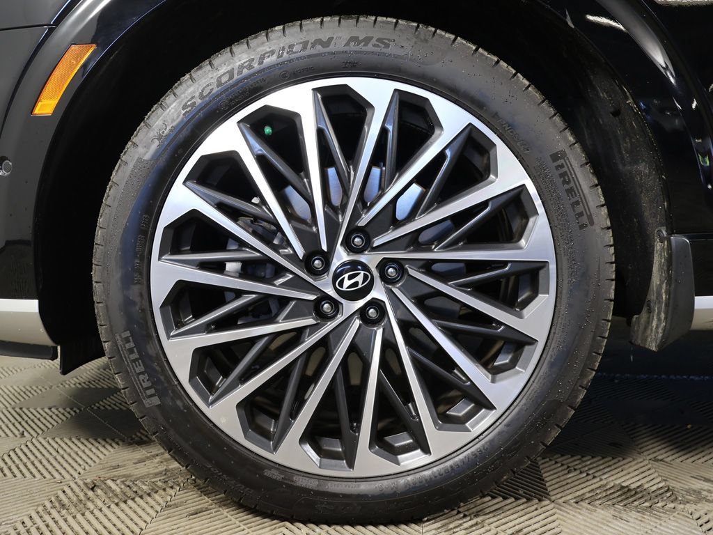 Certified 2026 Hyundai Palisade Calligraphy AWD/4WD image 25