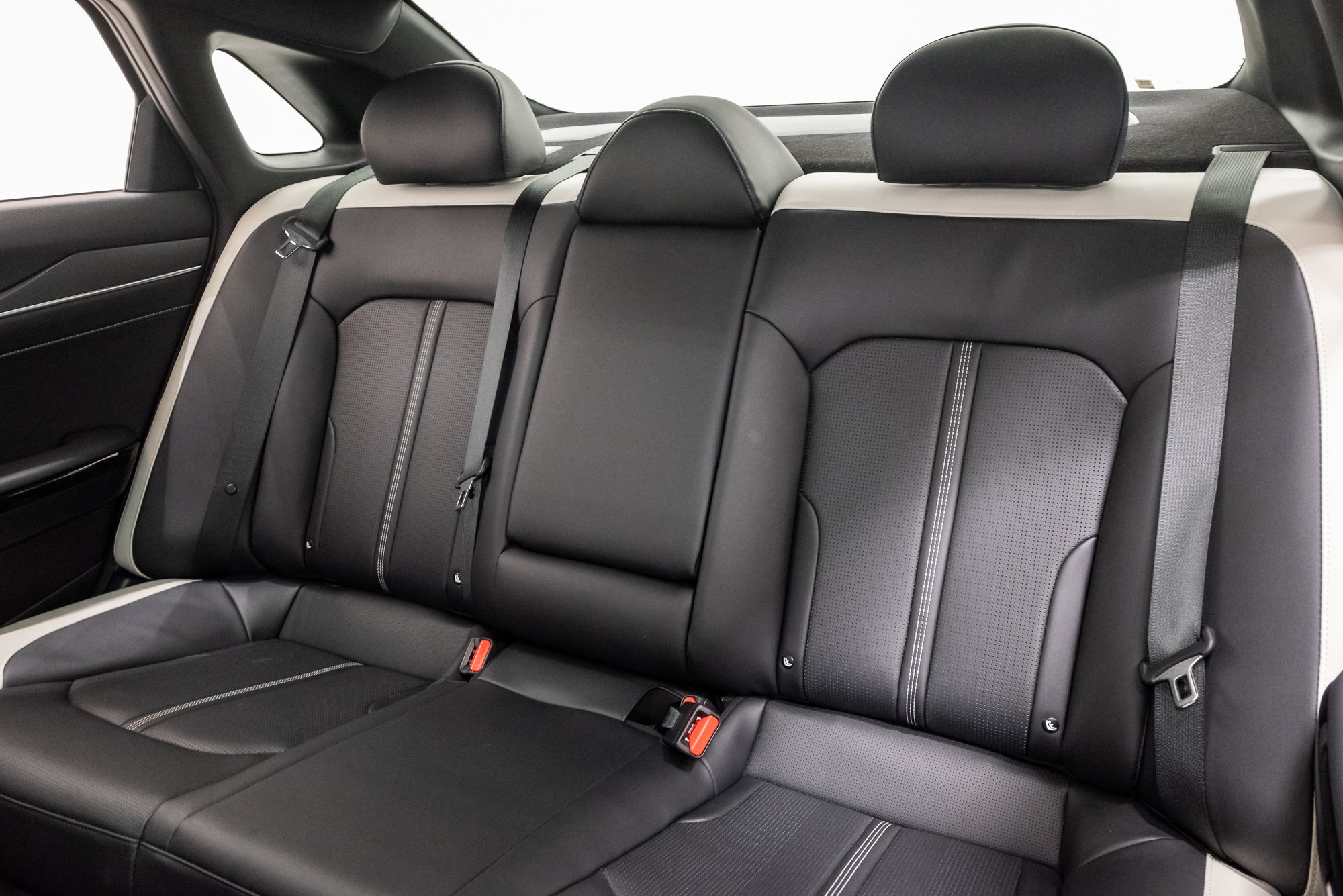 Used 2025 Kia K5 GT-Line w/ GT-Line Premium Package FWD image 28