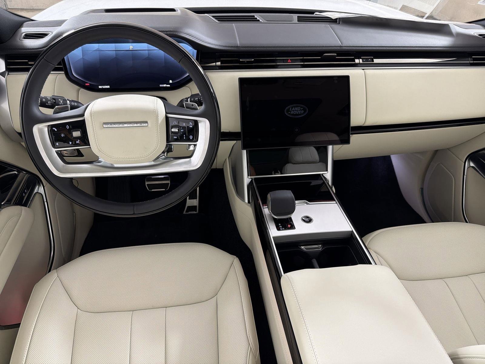 New 2025 Land Rover Range Rover SE image 10