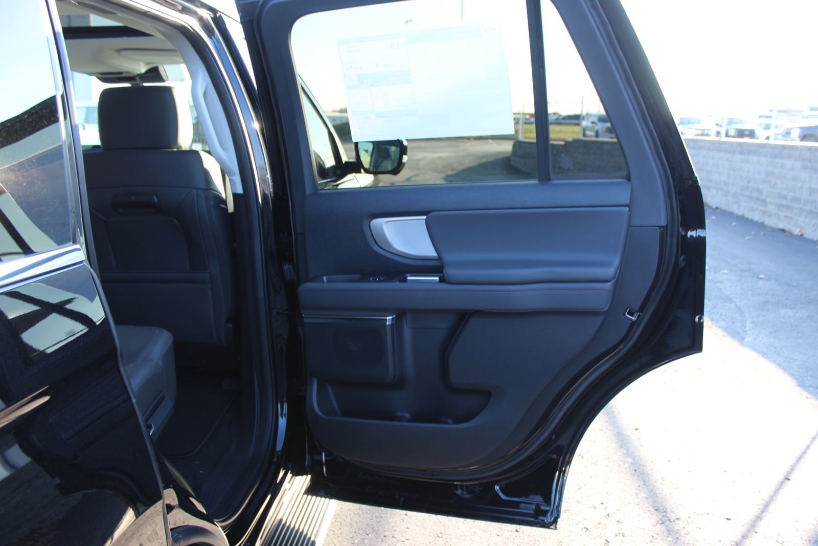 New 2025 Ford Expedition Active image 11