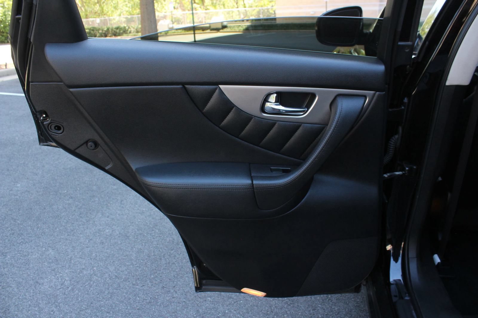 Used 2016 INFINITI QX70 AWD image 20