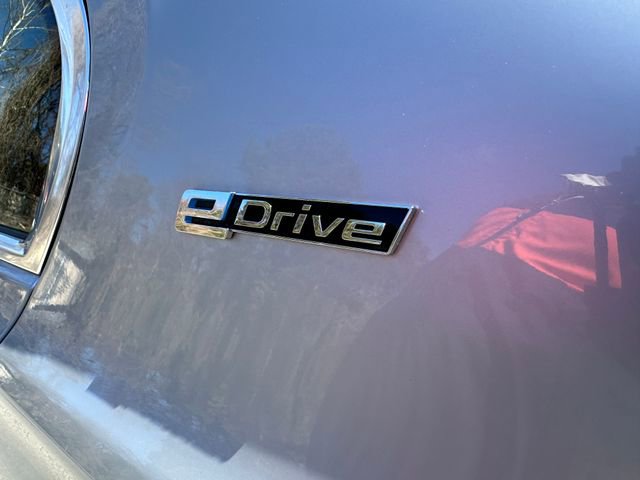 Used 2018 BMW 740e xDrive image 12