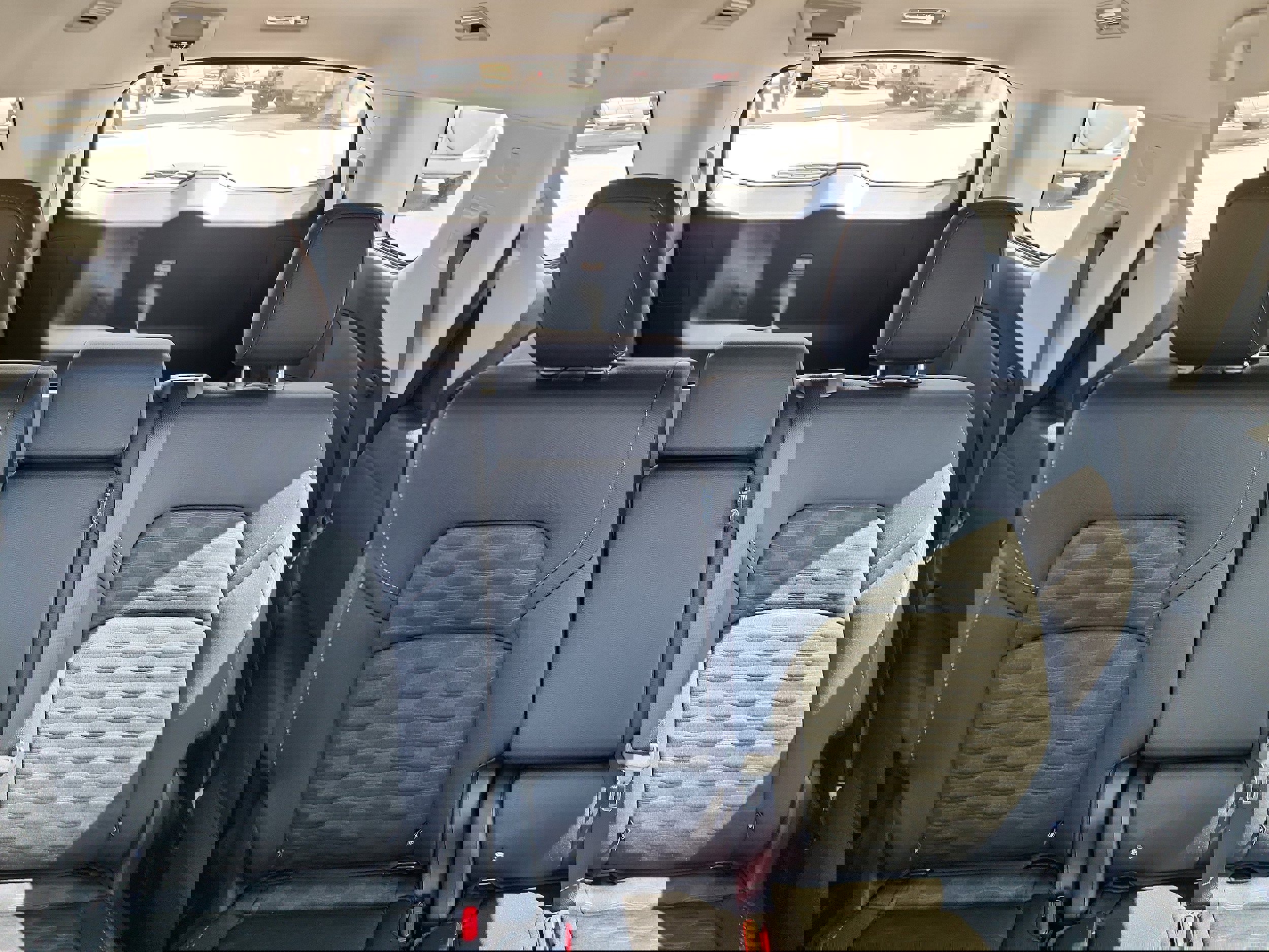 New 2025 Nissan Pathfinder SV image 21