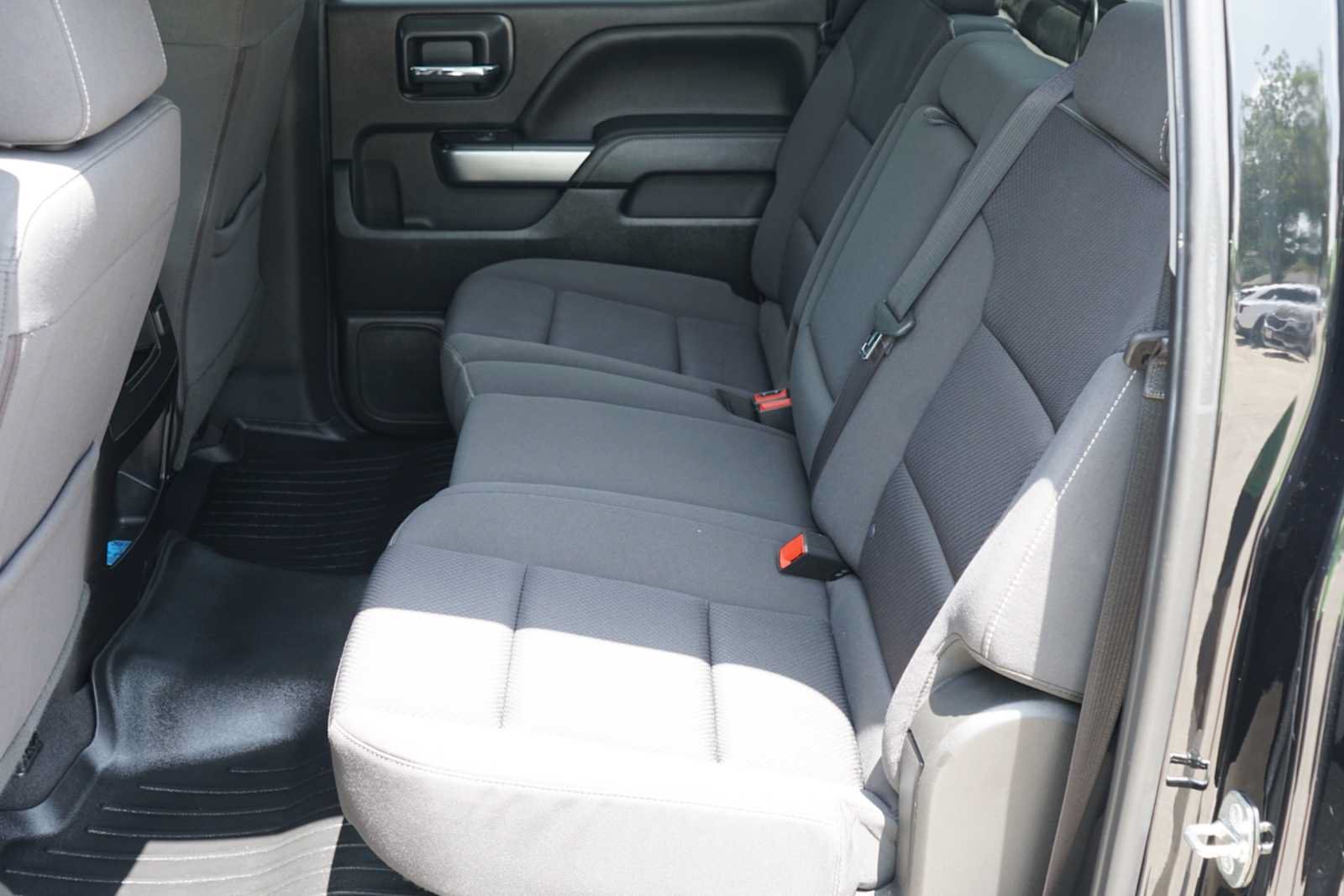 Used 2018 Chevrolet Silverado 1500 LT w/ Texas Edition RWD image 20