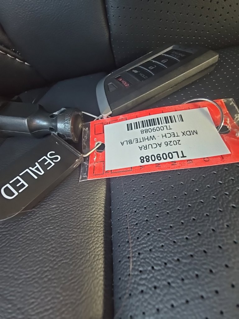 New 2026 Acura MDX w/ Technology Package FWD image 27