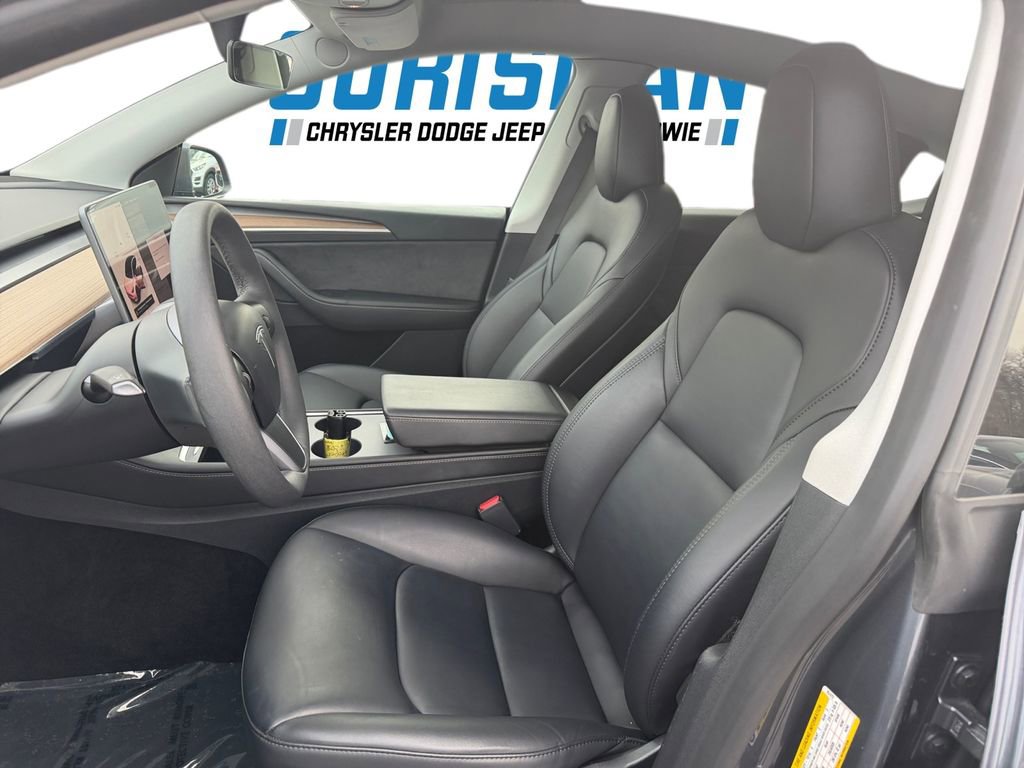 Used 2023 Tesla Model Y Long Range image 9