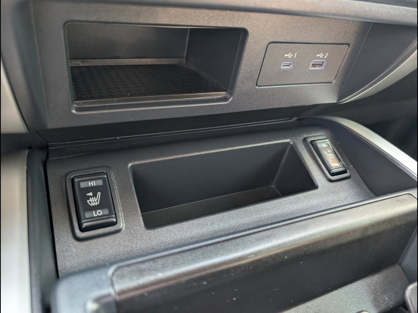 Used 2020 Nissan Titan SV w/ SV Convenience Package image 17