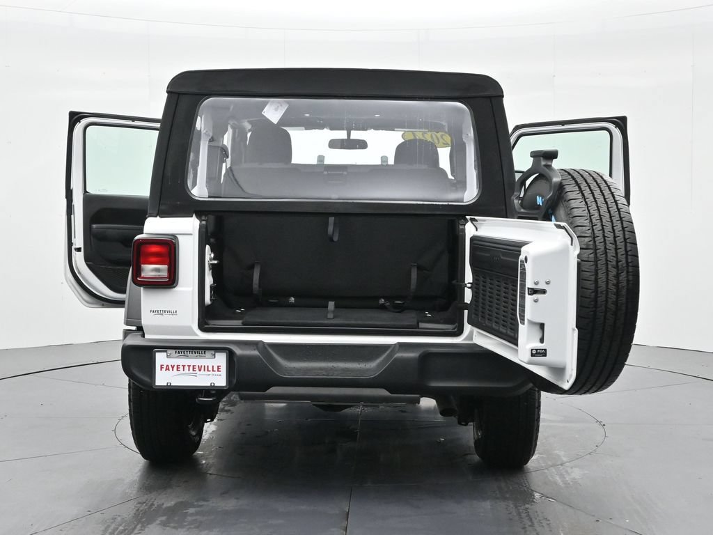 Used 2024 Jeep Wrangler Sport AWD/4WD image 39