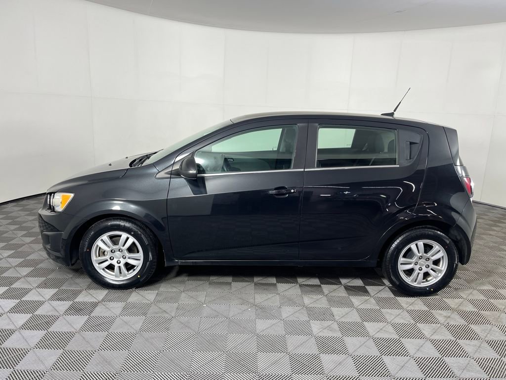 Used 2013 Chevrolet Sonic LT image 9
