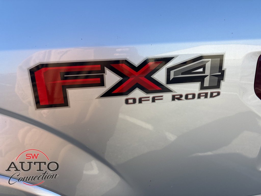 Used 2018 Ford F150 Platinum w/ Equipment Group 701A Luxury image 10