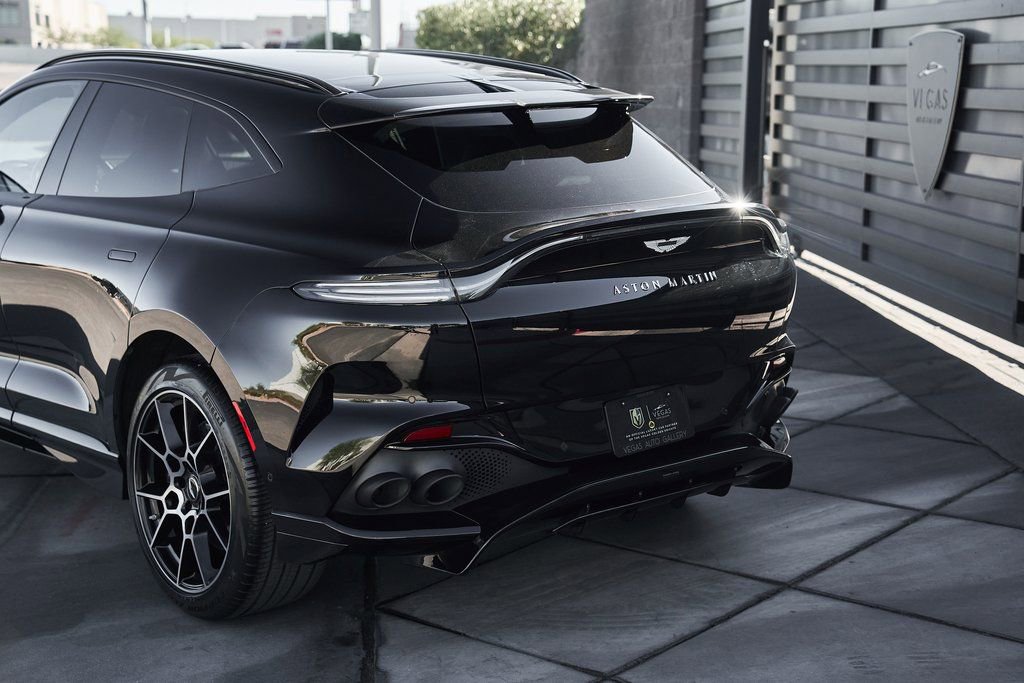 Used 2023 Aston Martin DBX 707 image 8