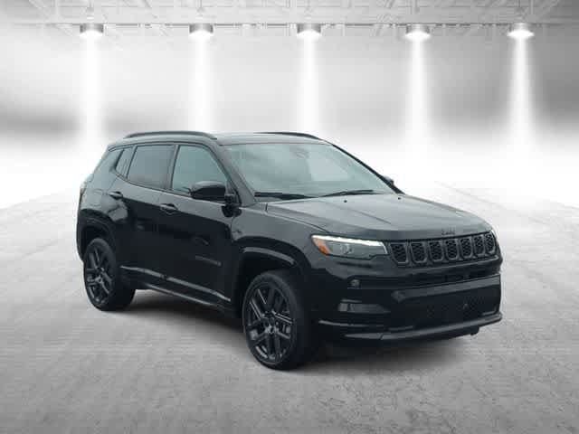 New 2025 Jeep Compass Limited w/ High Altitude Package image 2