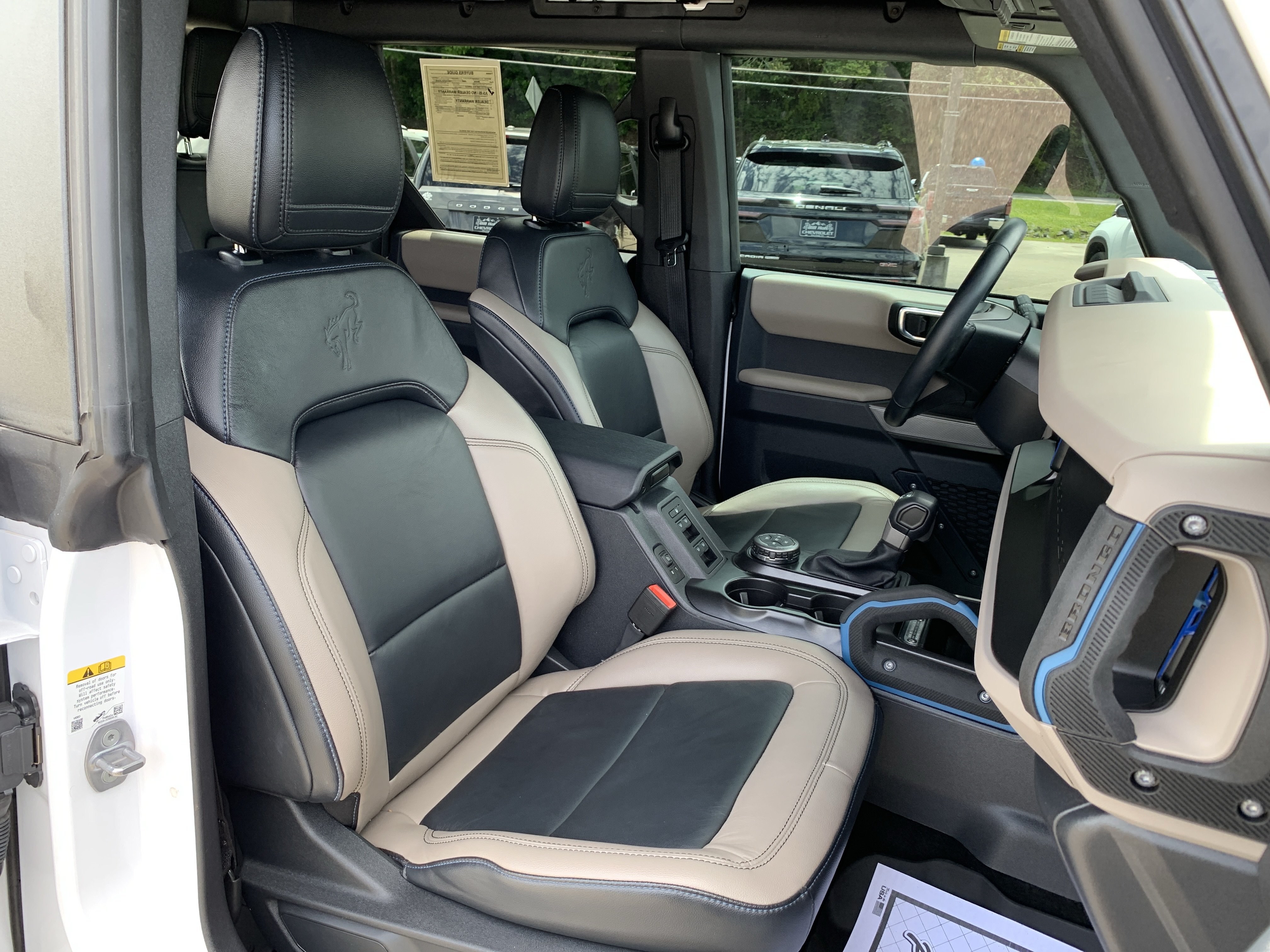 Used 2023 Ford Bronco Wildtrak AWD/4WD image 41
