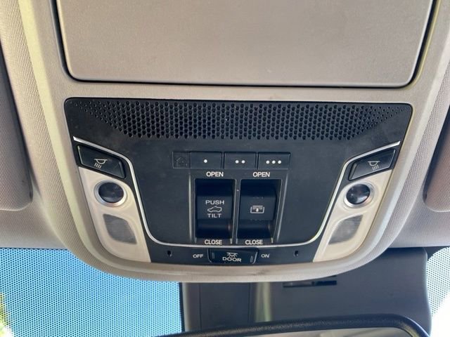Used 2016 Honda Pilot Elite image 27