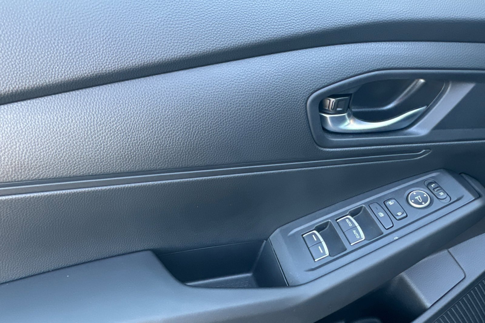 Certified 2025 Honda Accord LX image 11