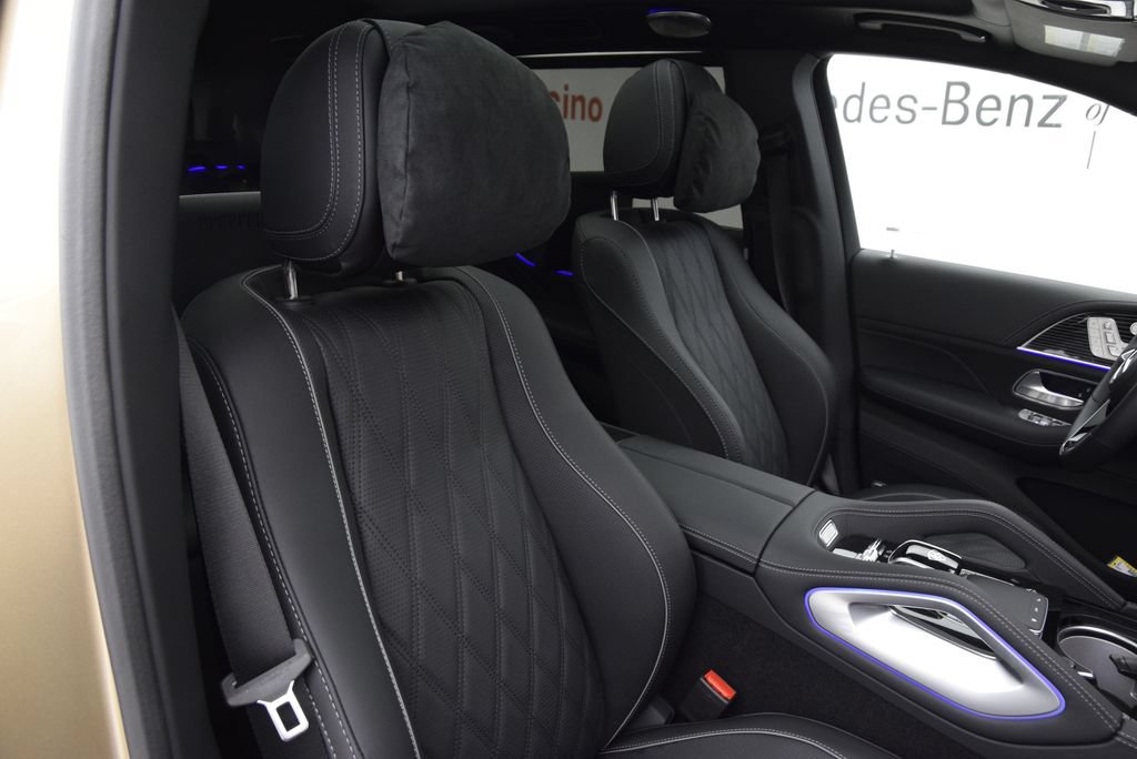New 2026 Mercedes-Benz Maybach GLS 600 4MATIC image 17