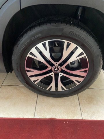 Used 2025 Mercedes-Benz GLB 250 image 37