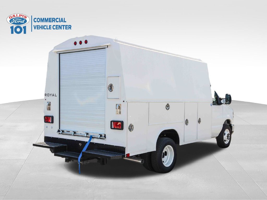 New 2025 Ford E-350 and Econoline 350 Super Duty w/ Power Equipment Group RWD image 4