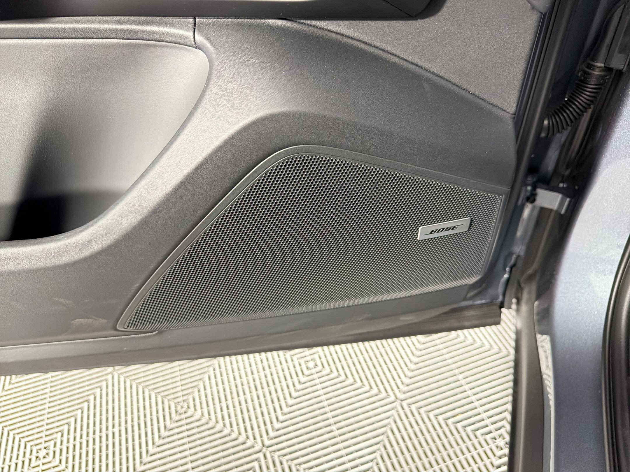New 2026 Porsche Cayenne S AWD/4WD image 22