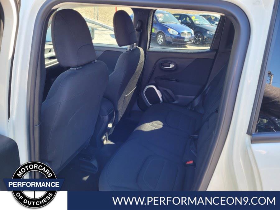 Used 2018 Jeep Renegade Latitude w/ Cold Weather Group AWD/4WD image 21