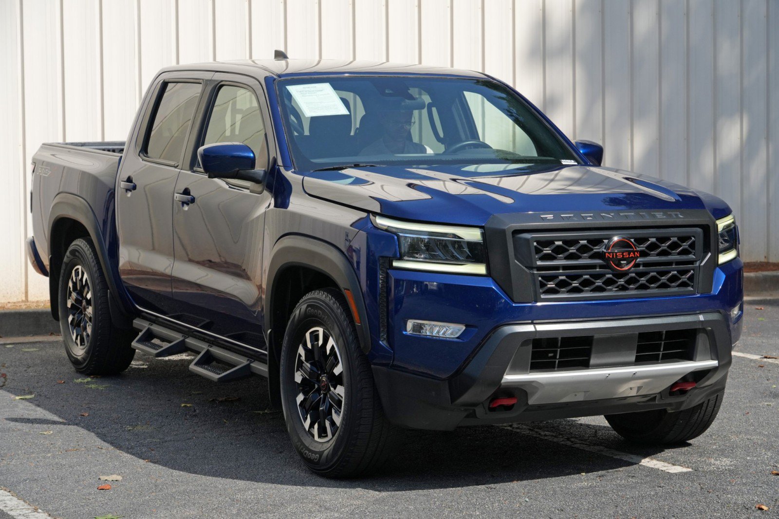 Used 2022 Nissan Frontier Pro-X RWD image 49