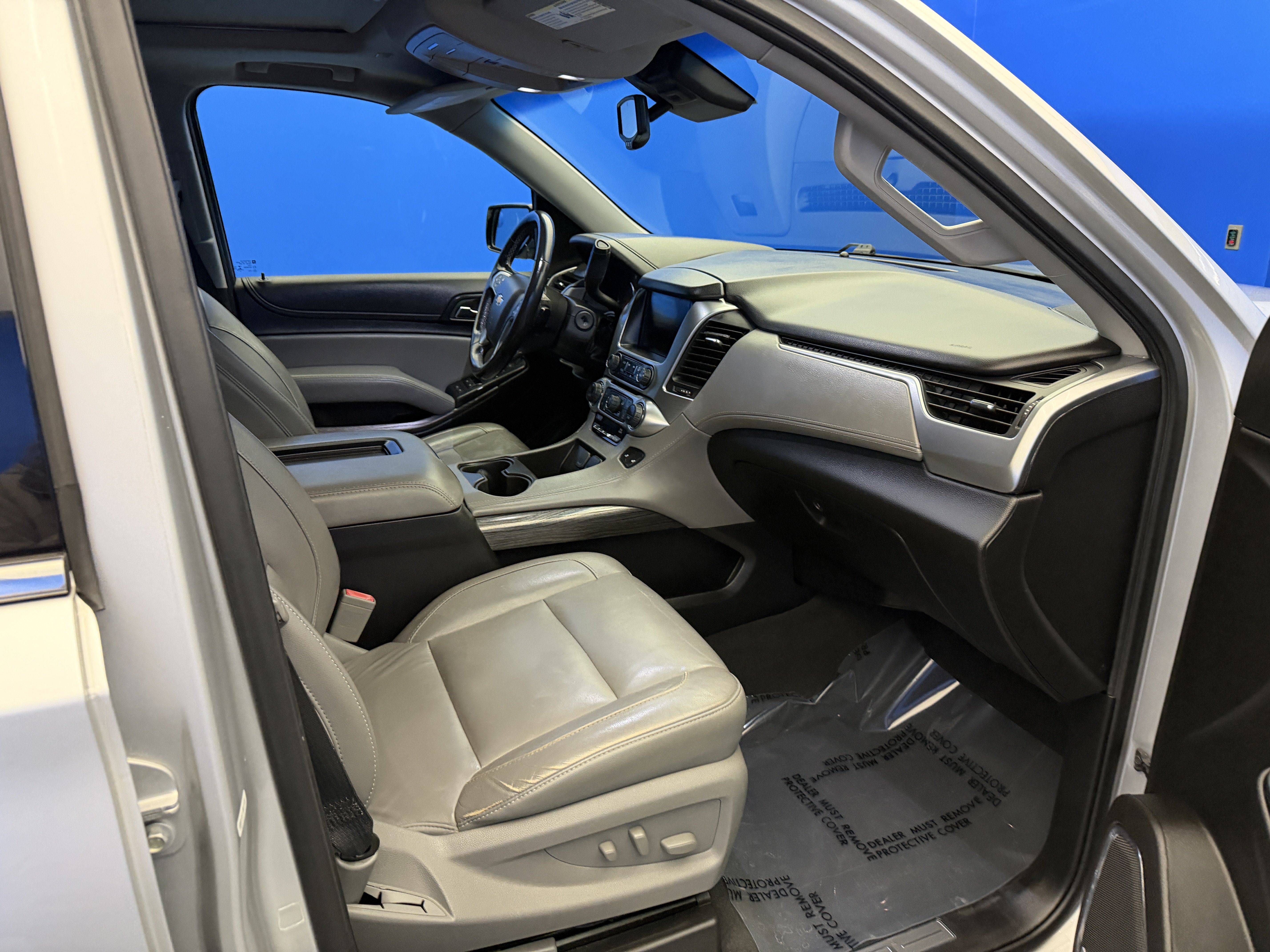 Used 2019 Chevrolet Suburban LT AWD/4WD image 25