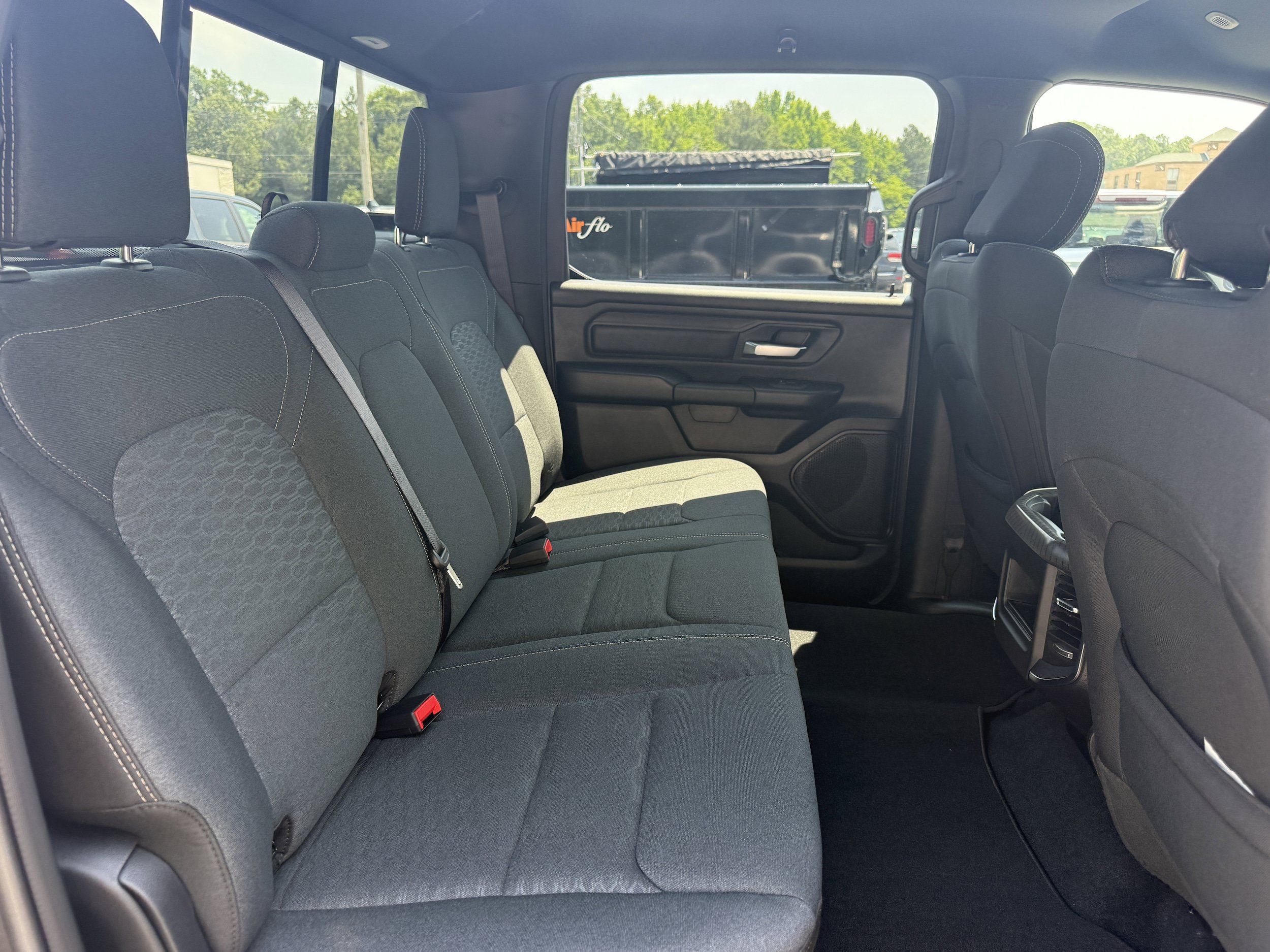New 2026 RAM 1500 Express AWD/4WD image 17