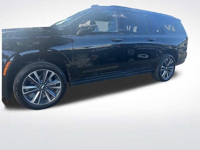Certified 2025 Cadillac Escalade ESV Sport AWD/4WD image 2