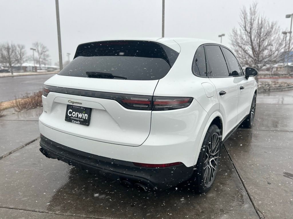 Used 2021 Porsche Cayenne E-Hybrid image 8